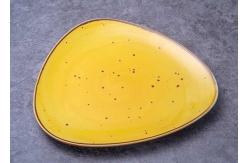 China 10.5 Inch High Temperature Resistance Triangle Ceramic Dinner Plate supplier