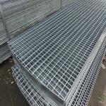 Marine driveway metal drain grates metal sample grates serrated safety steel grating for sale