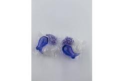 China High Density 3 In 1 Laundry Detergent Pods Eco Friendly Laundry Detergent Capsule supplier
