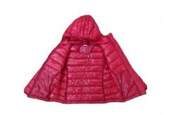 China Girls Short Puffa Jacket Childrens Puffa Coats Polyester Lining supplier