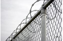 China Twill Weave Metal Chain Link Fencing 5 Ft Galvanized Fence supplier