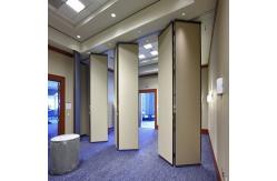 China Folding Removable Soundproof Partition Wall 85mm Thickness Melamine Surface supplier
