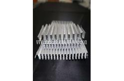 China Customized Aluminum Flat Top Straight Fin With Adjustable Pitch And Stroke supplier