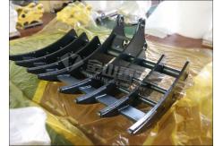 China Sand Clearing Excavator Root Rake Material Handling For Hyundai R210 R220 supplier