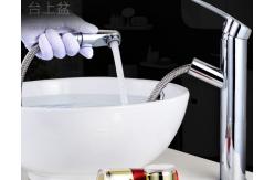 China Single Hole Electroplate Washbasin Pull Out Sink Faucet supplier