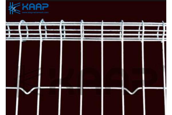 Double Loop Metal Mesh Fence 50x100mm Accurate Hole Size Beautiful Appearance