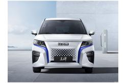 China 2 Seats All Electric MPV 276km Long Mileage EV Minivan supplier
