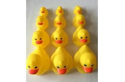 China Yellow Floating Carnival Baby Rubber Duck Water Resistant With Magnecti Connector supplier