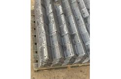 China Solid Durable Structure Galvanised Lintel / Steel Angle 100*100*8 supplier