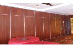 China Sliding Aluminium Accessories Folding Partition Walls Divide Space Modular Partition Wood supplier