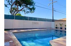 China Courtyard Swimming Pool Custom Vinyl Fence 6x8ft supplier
