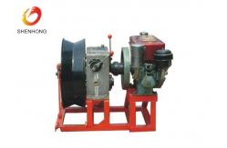 China Gasoline Engine Gas Powered Winch , Take Up Machine Cable Pulling Winch supplier