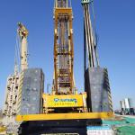 Highly Efficient And Maneuverable Used Crawler Mounted Mobile Crane XGC200 1043.8t.m for sale