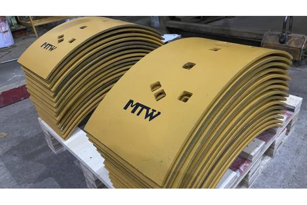 MTW Grader End Bit 8E5531 Overlay