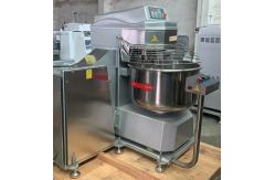 China Double Blade 75kg Capacity Bread Mixing Machine Heavy Duty For Bakery supplier