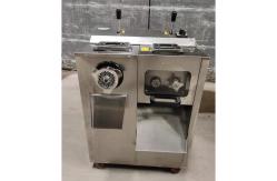 China Multifunctional Automatic Meat Dicing Machine Beef Chicken Cube Cutter Machine supplier