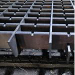Welded Serrated Bar Walkway Heavy Duty Galvanized Steel Grating for sale