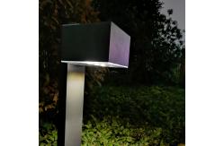 China Waterproof Solar Panel Garden Lights 60LM 3.7V 2000mAh Landscape Lamp Post supplier