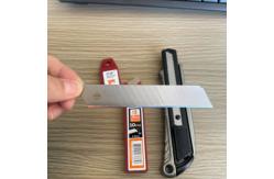 China 0.5 Mm Thickness 18mm Cutter Blades Versatility For Different Cutting Applications supplier