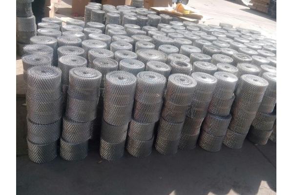 Hot Dipped Galvanized Brick Wall Mesh Coil Absorb Vibration ISO Certified