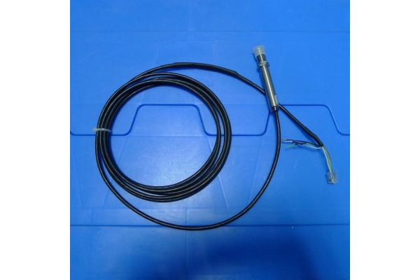 Temperature measuring probe