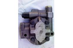 China Komatsu Hydraulic parts PC220-3 hydraulic gear pump 704-24-28200 supplier