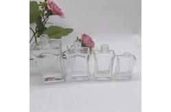 China Customized 20ml 30ml & 50ml Glass Bottle With Aluminum Sprayer and Over Cap supplier
