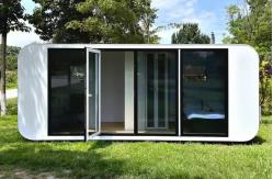 China Customized Colour 20ft Apple Cabin House with  Dry-wet Separation Bathroom supplier