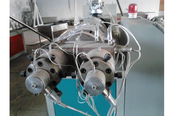 PVC Twin Screw Plastic Pipe Extrusion Line , Pipe Extruder Machine