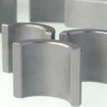 Industrial Hard 100CC Starter Motor Magnets Black Ferrite Segment Magnet for sale