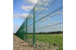 China Galvanized Steel 3D Wire Mesh Fence With Square Post RAL 6005 Green supplier