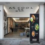 WIFI 4G Indoor Full Color Poster LED Display P2 P2.5 Floor Standing Digital Screen SDK Poster LED Screen for sale