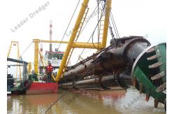 China Horizontal Displacement Device Sand Dredging Machine With Anchor Boom supplier