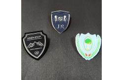 China Clothing Logo 3D Tpu Patches High Frequency Soft Embossed Garment Badge supplier