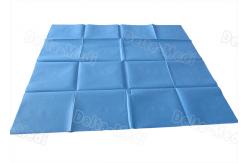 China Impervious Disposable Surgical Drapes , Sterile Utility Drape With Self Adhesive Tapes supplier
