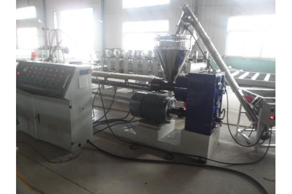 High capacity Recycled Plastic Granules Machine , Pelletizing Plastic Extruder