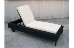 China Patio Black Adjustable Rattan Sun Lounger With White Cushion supplier