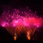 Chinese Mandarin Fireworks Outdoor 1.3g Pyrotechnics 0.8'' 300 Shots Biggest Fireworks Professional Display Fireworks Cake for sale