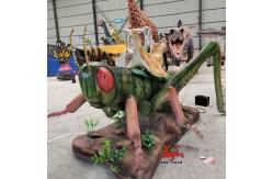 China Animatronic Giant Locust Model Adult Age High Density Sponge Material supplier