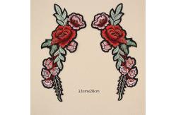 China Colourful Floral Embroidered Applique Patches , Polyester Sew On Flower Appliques supplier