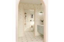 China Flowers Ceramic Matt Finish Wall Tiles Waterproof Non-slip Porcelain Tile for Bathroom Kitchen Wall and Floor Decoration supplier