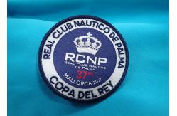 China Heat Press Badge Custom Embroidered Patches , Iron On Patch Applique For Clothing supplier