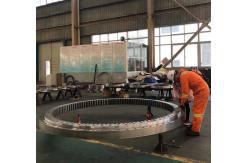 China Triple Row Rubber Seal 42CrMo4V Geared Slewing Ring And Stacker Bearing Factory supplier