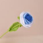 Handmade Knitted Rose Artificial Flowers, Crochet Floral Bouquet, DIY Yarn Knitting, Handcrafted Hook Flower Arrangement for sale