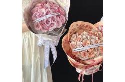 China Valentine's Day Printing Special-shaped Flower Wrapping Paper 50g Mixed Pulp Waterproof supplier