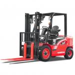 China 3 Ton Diesel Forklift With Japanese Engine Triplex 4.5 Meters Mast Side Shifter Solid Tires factory