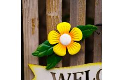 China Garden Metal Wall Hanging Ornaments Handmade Bee Pattern Welcome Slogan supplier