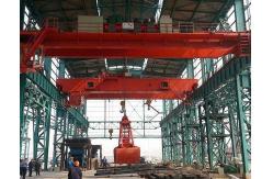 China 10T A6 Double Girder Mobile Bridge Crane 40m / Min With Grab Hook supplier