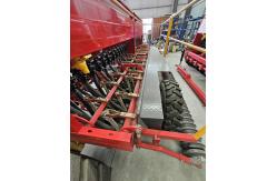 China Factory Price Wheat Fertilizer Seeder Planter for Farm Use Agricultural Machinery supplier