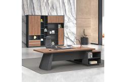 China Luxury Executive Office Table L-Shaped Boss Furniture With Wooden Panel supplier